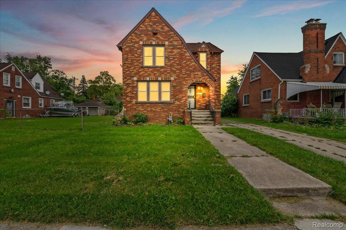 Residential in Detroit 5