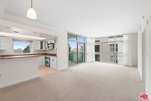 unit-517-13700 Marina Pointe Dr, Marina del Rey, CA, 90292-9259 | Card Image