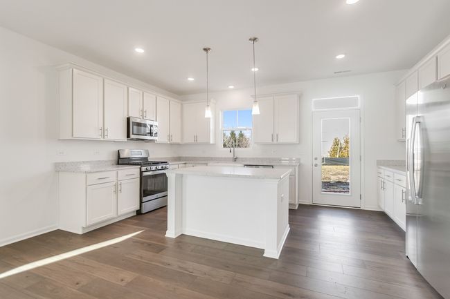 8530 Sperry Ct, Townhouse with 3 bedrooms, 3 bathrooms and 2 parking in Woodridge IL | Image 8