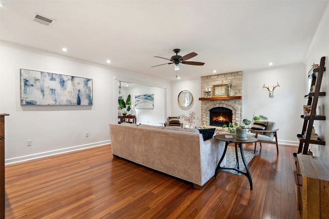 6523 Heron Dr, House other with 4 bedrooms, 3 bathrooms and 4 parking in Austin TX | Image 5