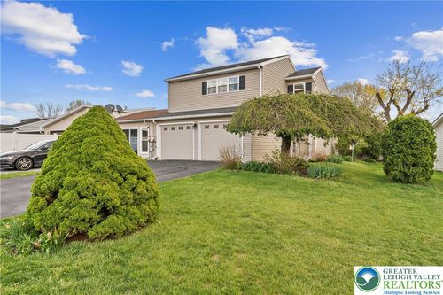 84 Covington Pl, Catasauqua, PA, 18032-1011 | Card Image