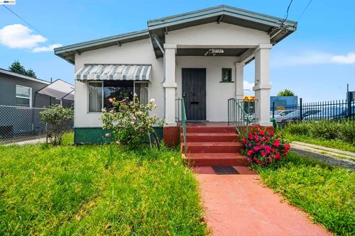 10737 Pearmain St, Oakland, CA, 94603-3717 | Card Image