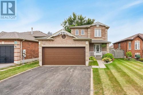36 Red Oak Dr, Barrie, ON, L4N9M3 | Card Image