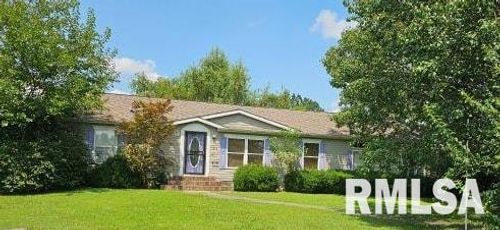 614 W College St, Harrisburg, IL, 62946-2581 | Card Image