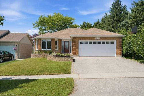 52 Allensgate Dr, Brantford, ON, N3V1C8 | Card Image