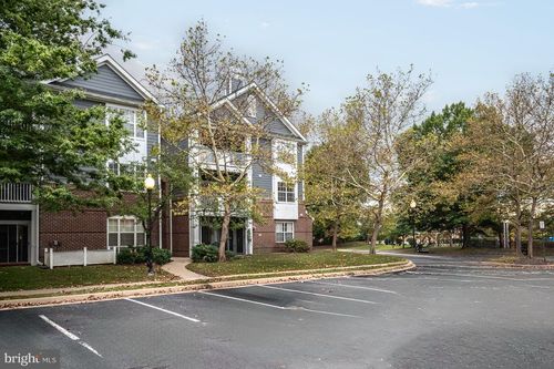 unit-202-20320 Beechwood Ter, ASHBURN, VA, 20147-2708 | Card Image