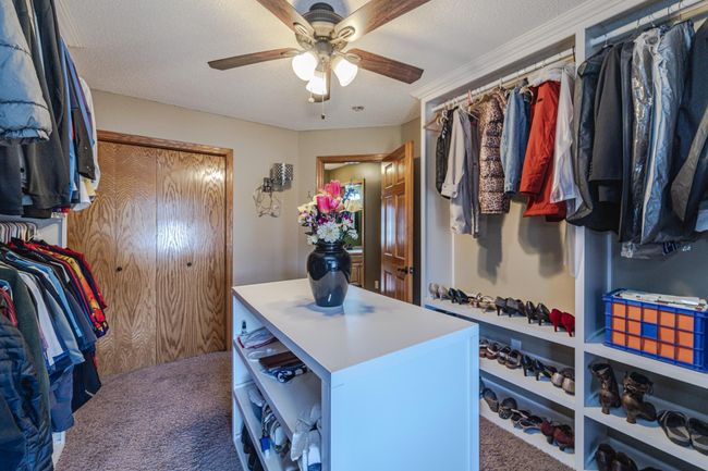 Upper level bedroom is huge w/i closet - center piece is not permanent! | Image 21