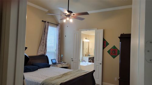 17613 Pinyon Ln, Dallas, TX, 75252-8019 | Card Image