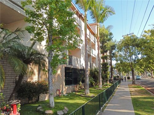 1327 N Ross St, Santa Ana, CA, 92706-4015 | Card Image