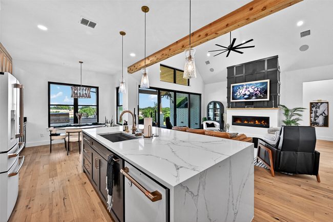 2028 Fox Bend Trce, House other with 4 bedrooms, 4 bathrooms and null parking in Gunter TX | Image 15