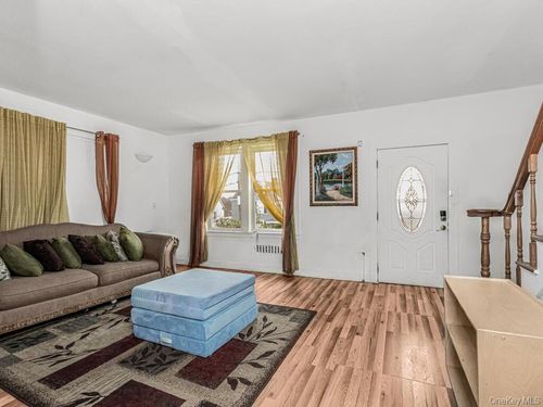 26 Normandy Rd, Yonkers, NY, 10701-6731 | Card Image