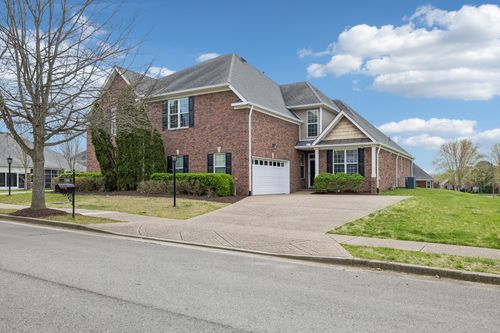 1309 Waxwing Dr, Hermitage, TN, 37076-5615 | Card Image