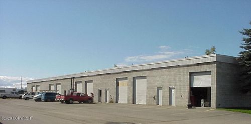 e-700 W 58th Ave, Anchorage, AK, 99518-1632 | Card Image