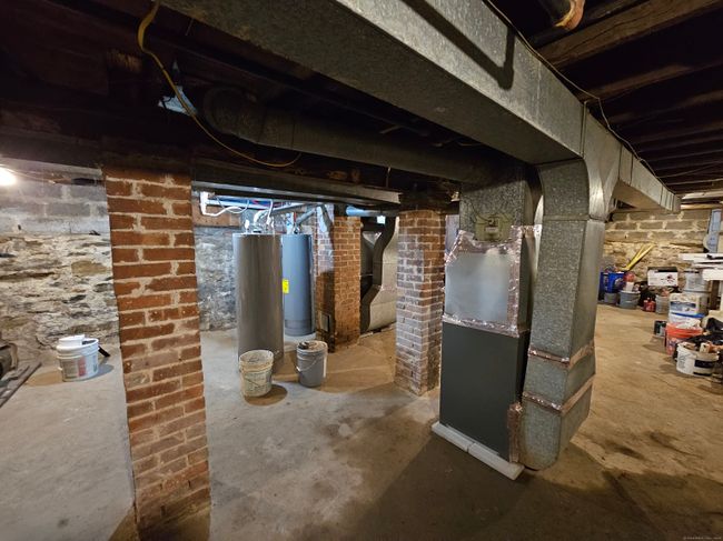 934 - 932-934 Connecticut Ave, Home with 5 bedrooms, 3 bathrooms and null parking in Bridgeport CT | Image 28