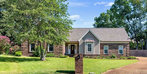 636 Fox Chase Cv N, Collierville, TN, 38017-1747 | Card Image