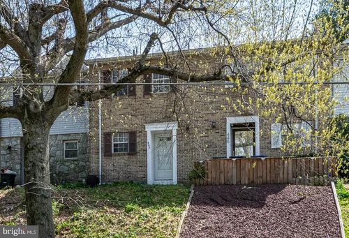 443 S Wyomissing Ave, SHILLINGTON, PA, 19607-3265 | Card Image