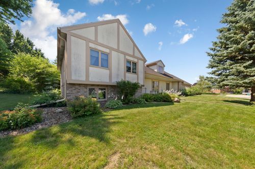 1440 Sunset Dr Sw, Owatonna, MN, 55060-3882 | Card Image