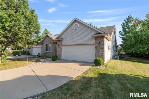 2156 Norman Ct S, Bettendorf, IA, 52722-1419 | Card Image