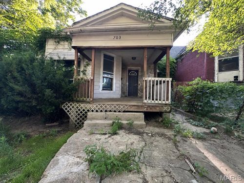 703 Walnut St, Hannibal, MO, 63401-4853 | Card Image