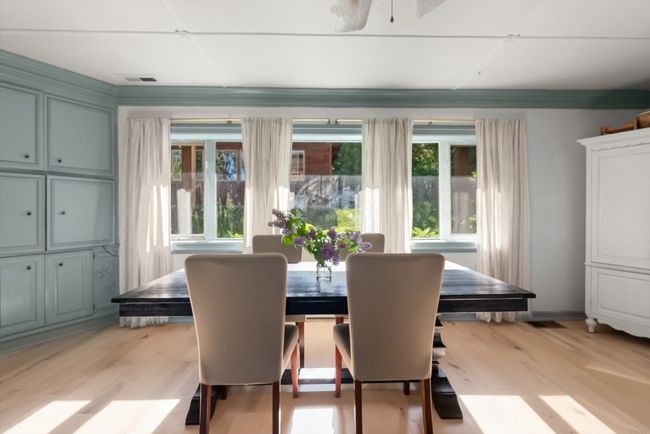 Dining | Image 6