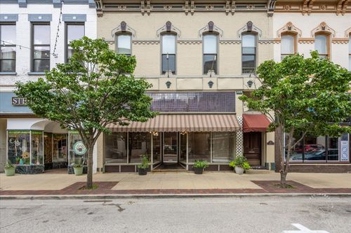 10 Douglas Ave, Elgin, IL, 60120-5546 | Card Image