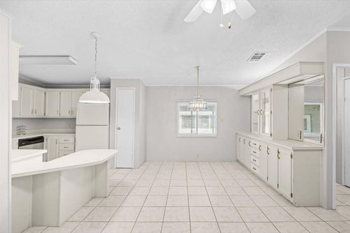 8221 Cinnamon Ln, Port St. Lucie, FL, 34952-3328 | Card Image