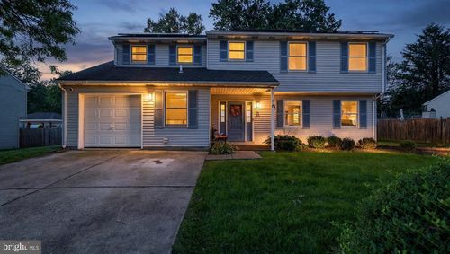 4 Rue Ct, FALLSINGTON, PA, 19054-2312 | Card Image