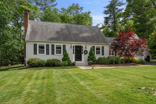 10 James Rd, Hanover, MA, 02339-1518 | Card Image
