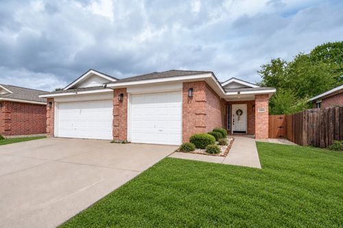 1063 Port Sullivan Dr, Little Elm, TX, 75068-5910 | Card Image