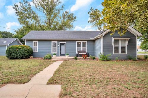 404 S Ohio St, Mount Hope, KS, 67108-1006 | Card Image