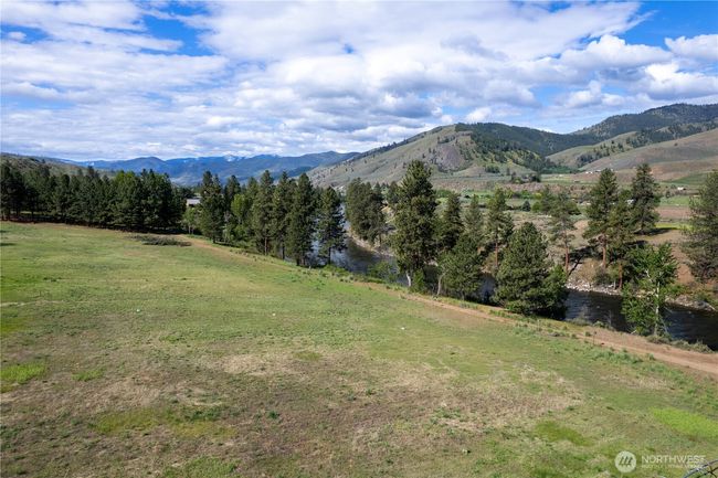 Hundreds of feet of river front in your backyard! | Image 4