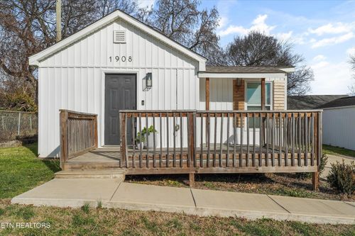 1908 Brice St, Knoxville, TN, 37917-4101 | Card Image
