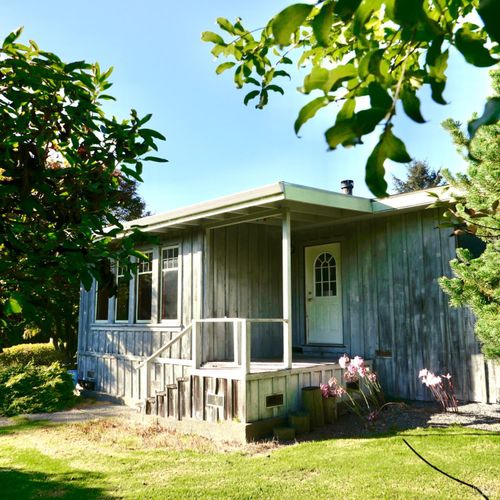 33200 Ocean View Dr, Fort Bragg, CA, 95437-8457 | Card Image