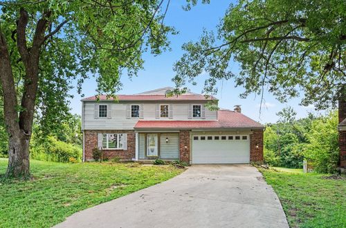 2820 University Cir, Crestview Hills, KY, 41017-2515 | Card Image