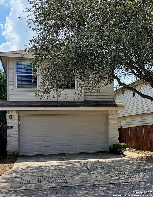 22 Sunflower Run, San Antonio, TX, 78240-2982 | Card Image