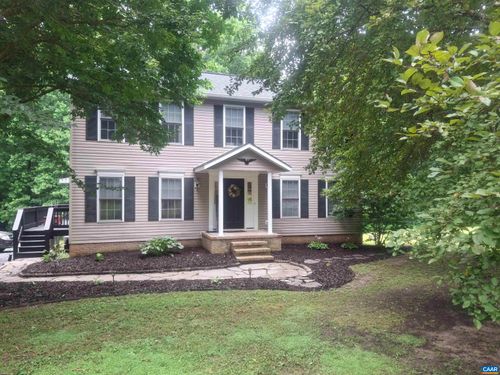 76 Old Curdsville Rd, Farmville, VA, 23901-7252 | Card Image