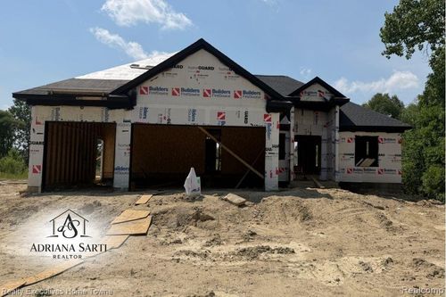 35039 Cygnet Circle, Richmond, MI, 48062 | Card Image