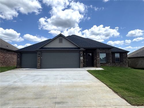 223 S Eagle Mountain St, Prairie Grove, AR, 72753-5013 | Card Image