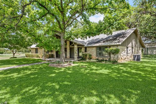 515 New Highland Rd, Springtown, TX, 76082-7258 | Card Image