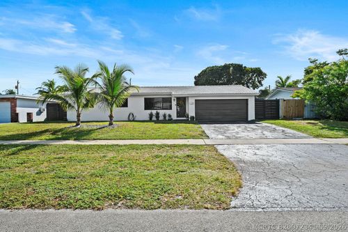 4314 Roosevelt St, HOLLYWOOD, FL, 33021-4253 | Card Image