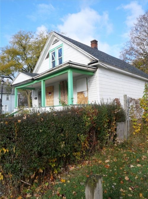 286 Weaver St, Rochester, NY, 14621-3644 | Card Image