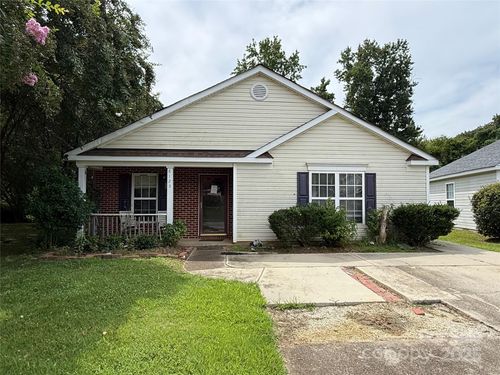 6123 Mcintyre Ridge Dr, Charlotte, NC, 28216-8819 | Card Image