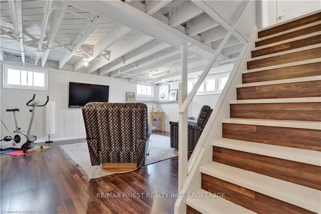 137 Hillendale Ave, House other with 3 bedrooms, 2 bathrooms and 5 parking in Kingston ON | Image 28