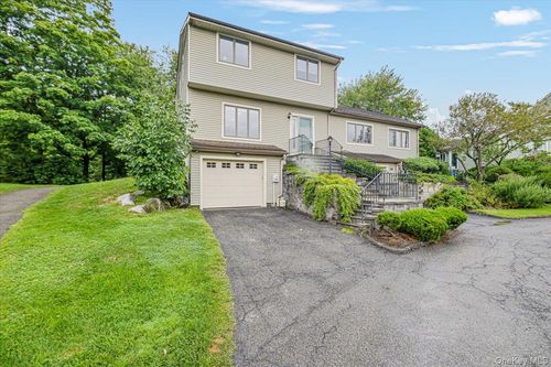 67 Krystal Dr, Somers, NY, 10589-3033 | Card Image
