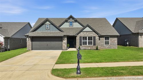 3706 S 13th Place, Broken Arrow, OK, 74011 | Card Image