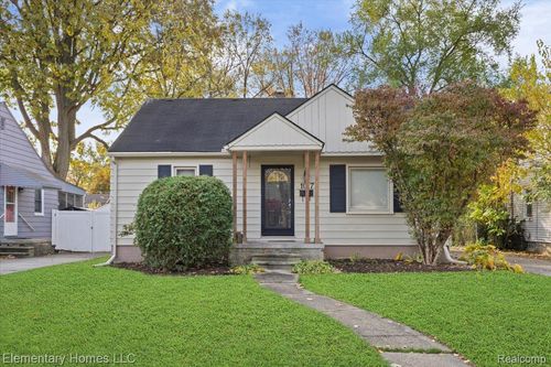 1017 Woodsboro Dr, Royal Oak, MI, 48067-4351 | Card Image