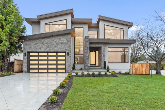 12385 Davison Street, House other with 8 bedrooms, 6 bathrooms and 6 parking in Maple Ridge BC | Image 1