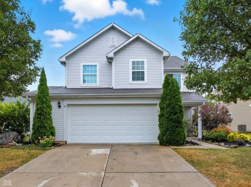 11212 Pegasus Dr, Noblesville, IN, 46060-4799 | Card Image