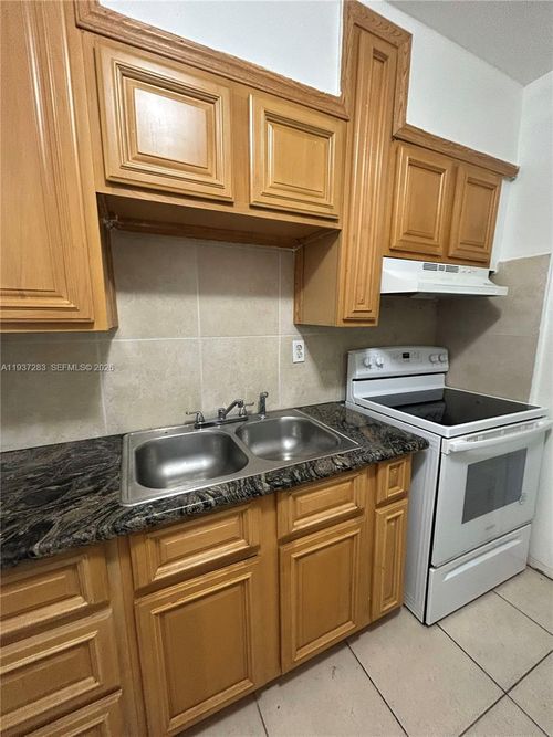 b-1220 Ne 110th Ter, Miami, FL, 33161-7625 | Card Image