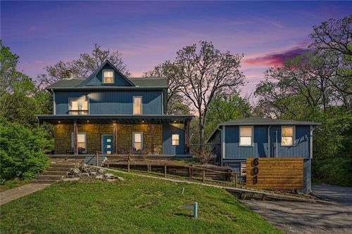 601 Kaw Dr, Edwardsville, KS, 66111-1353 | Card Image